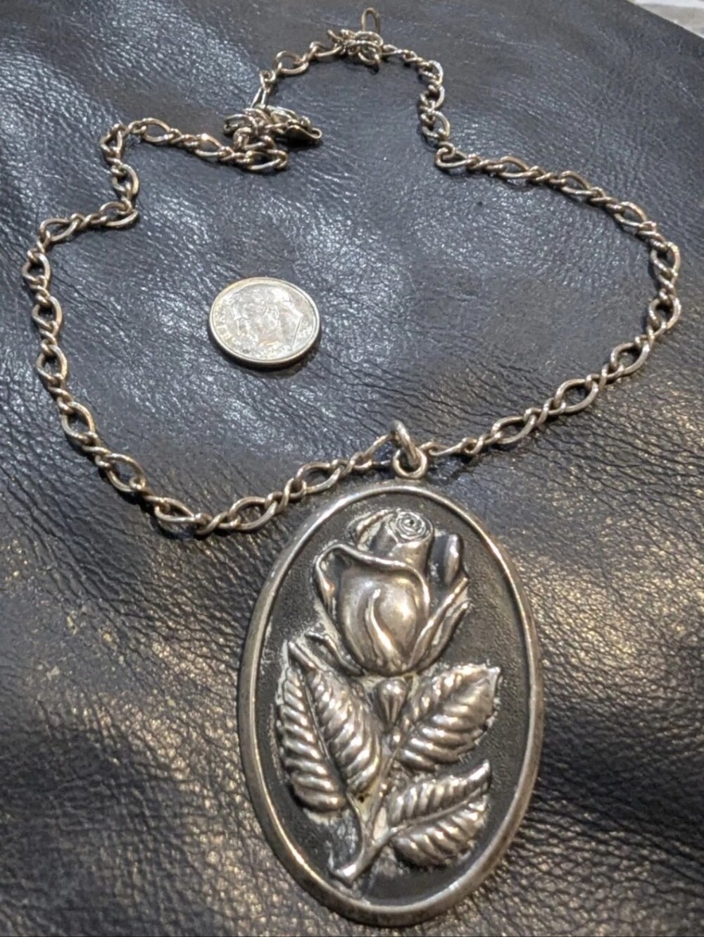 HEAVY 0.80 oz Vintage INTERNATIONAL STERLING 3D Rose Necklace - 22.7g Total